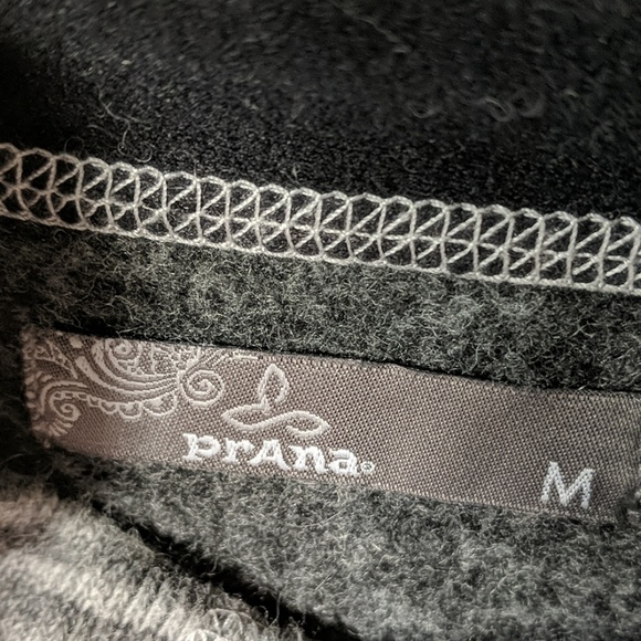 Wool blend sweater - Picture 2 of 3